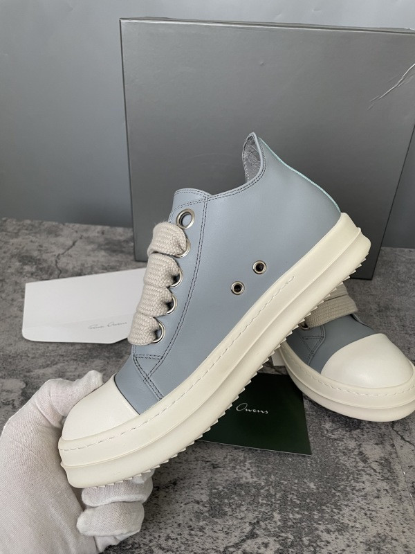 RO Sneakers