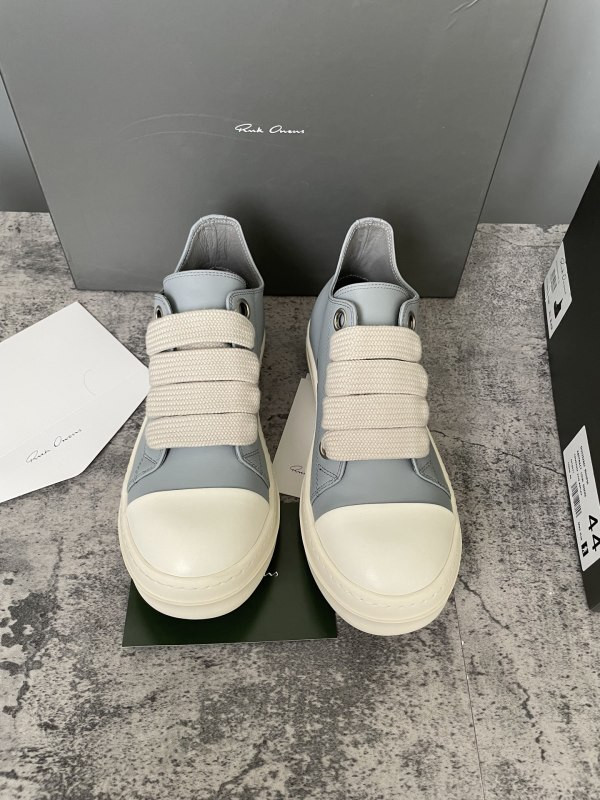 RO Sneakers