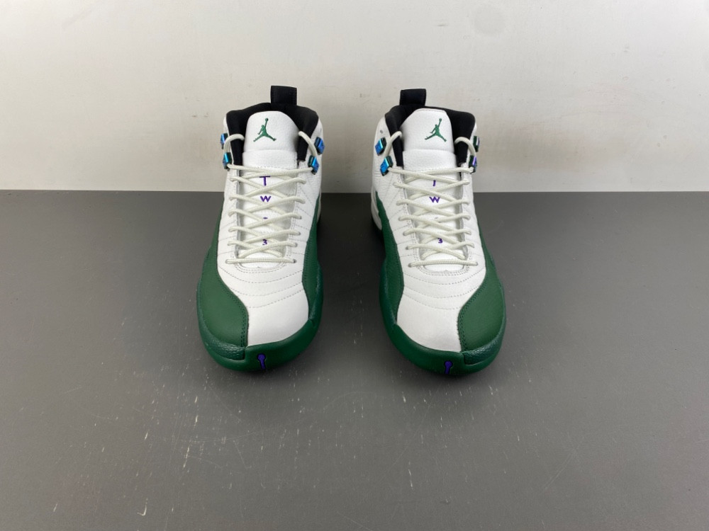 Air Jordan 12 “Bucks” CT8013-103