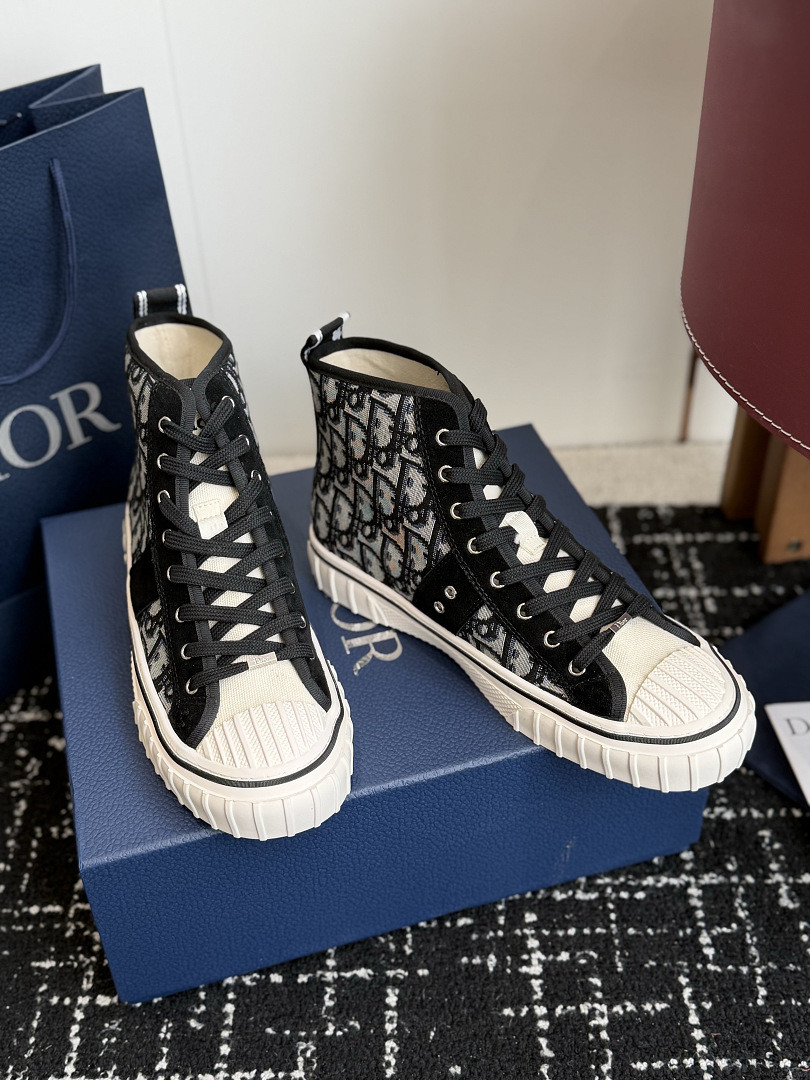 D10r Hooper High-Top Sneaker DR-H002