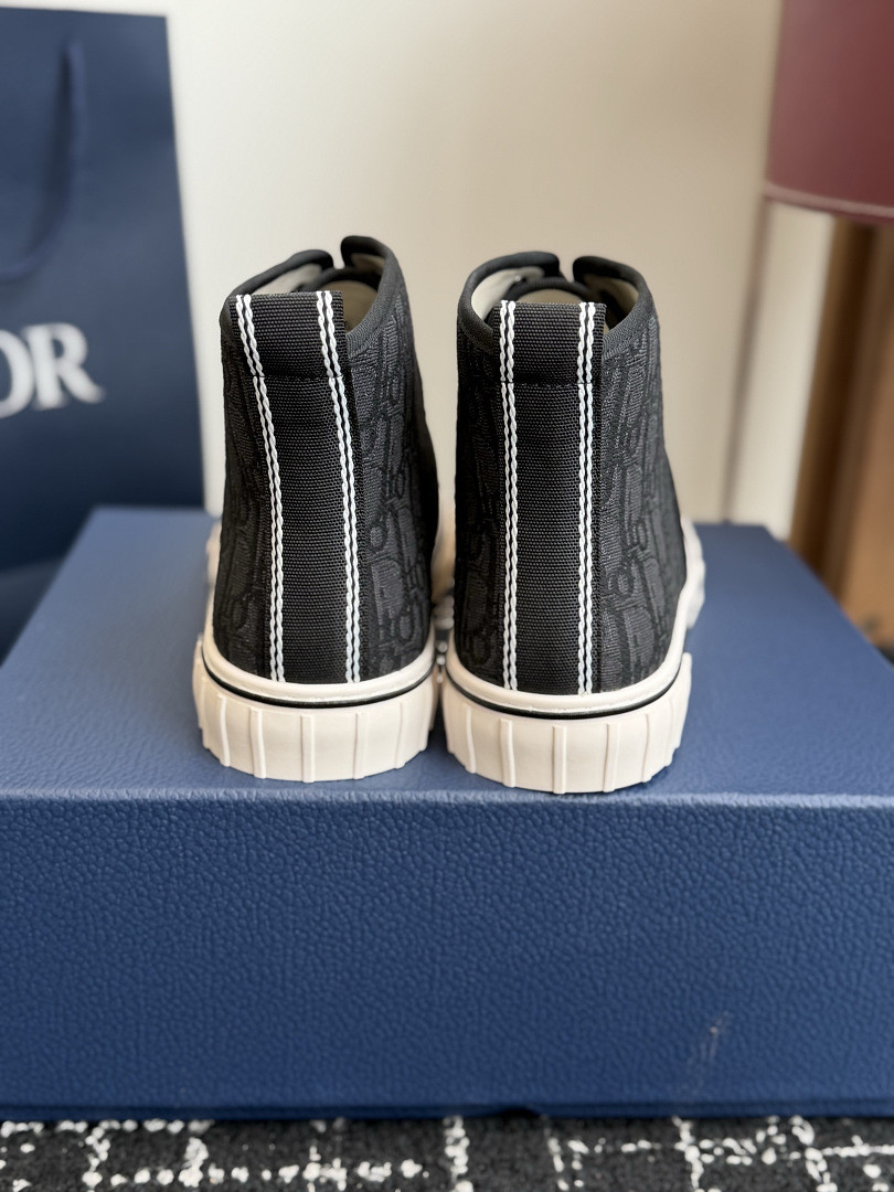 D10r Hooper High-Top Sneaker DR-H003