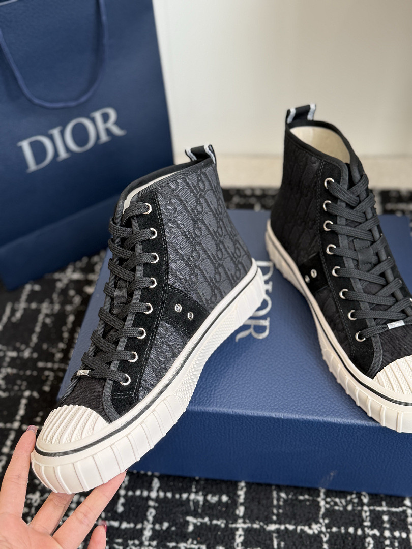 D10r Hooper High-Top Sneaker DR-H003