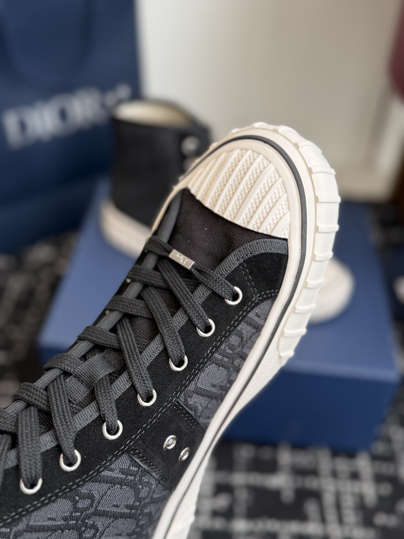 D10r Hooper High-Top Sneaker DR-H003