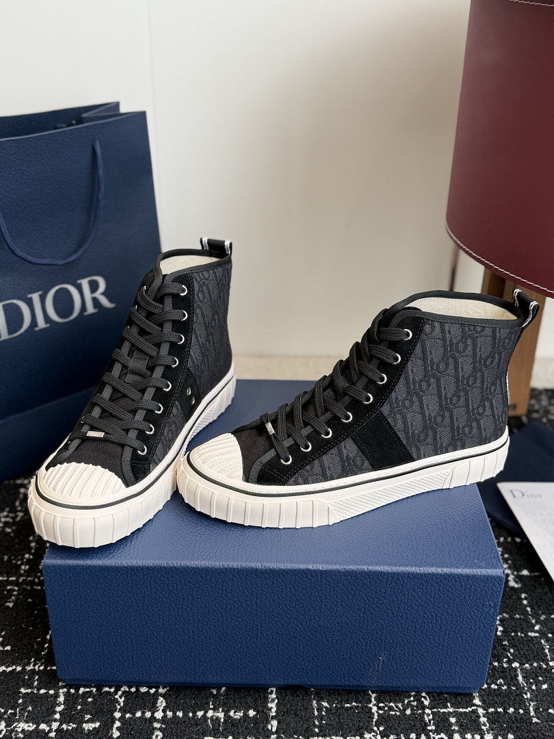 D10r Hooper High-Top Sneaker DR-H003