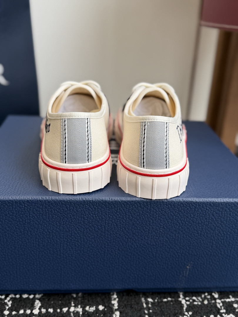 D10r Hooper Low-Top Sneaker DR-H004
