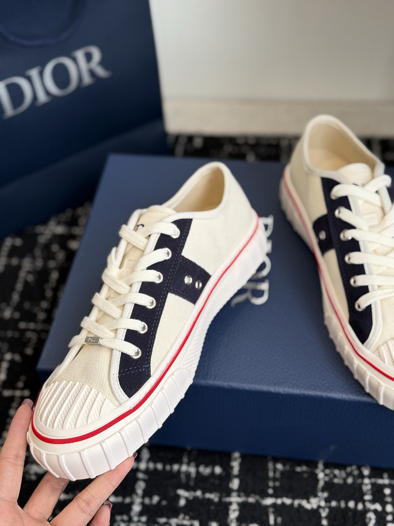 D10r Hooper Low-Top Sneaker DR-H004