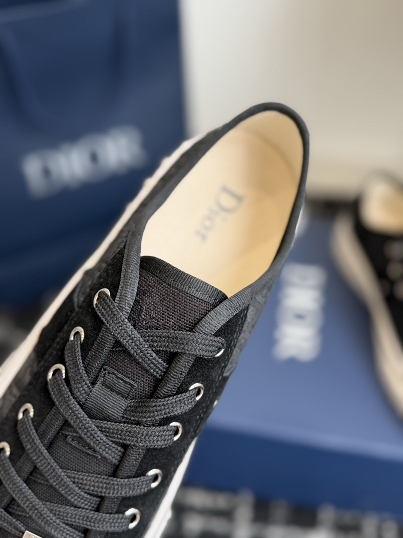 D10r Hooper Low-Top Sneaker DR-H006