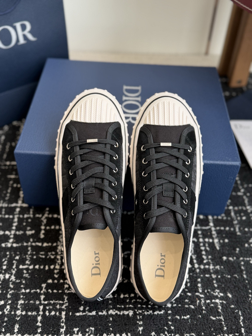D10r Hooper Low-Top Sneaker DR-H006