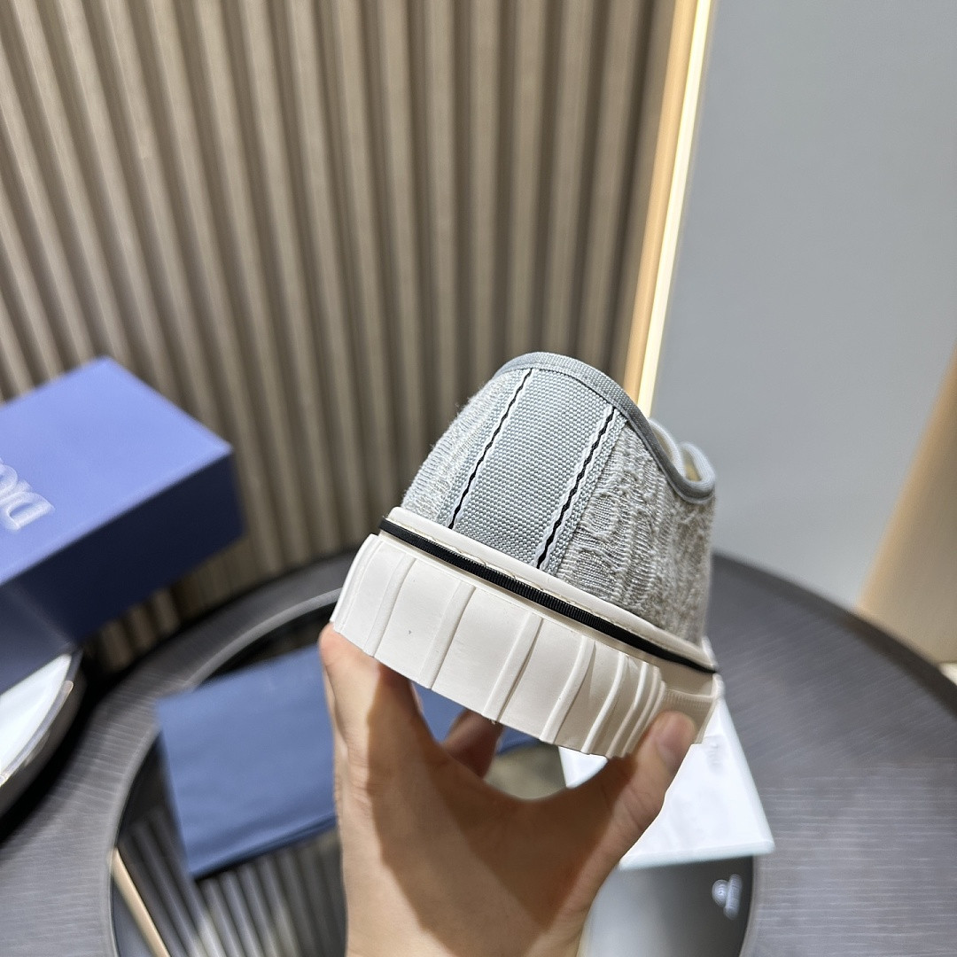 D10r Hooper Low-Top Sneaker DR-H008
