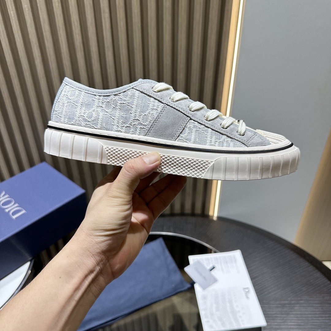 D10r Hooper Low-Top Sneaker DR-H008