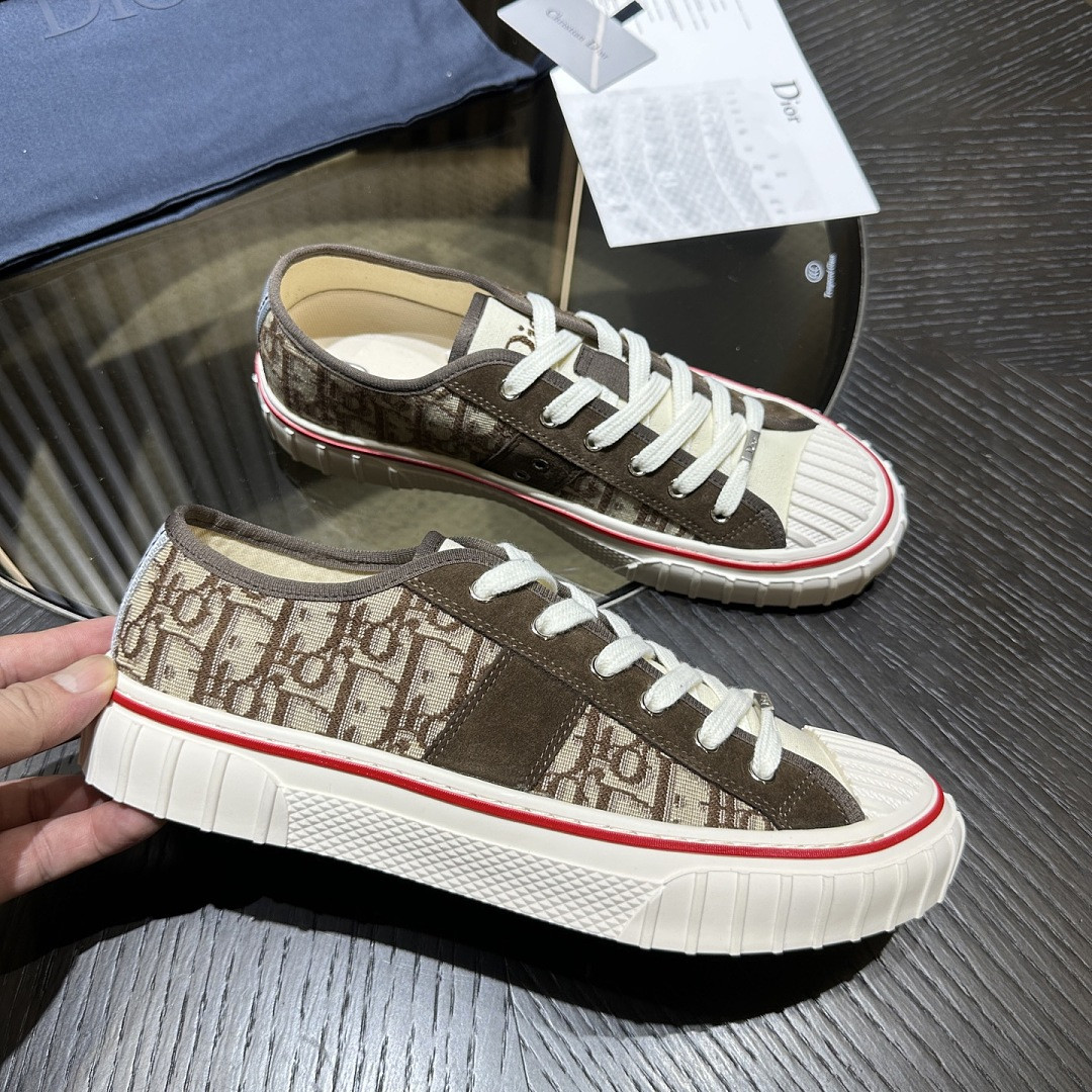 D10r Hooper Low-Top Sneaker DR-H009