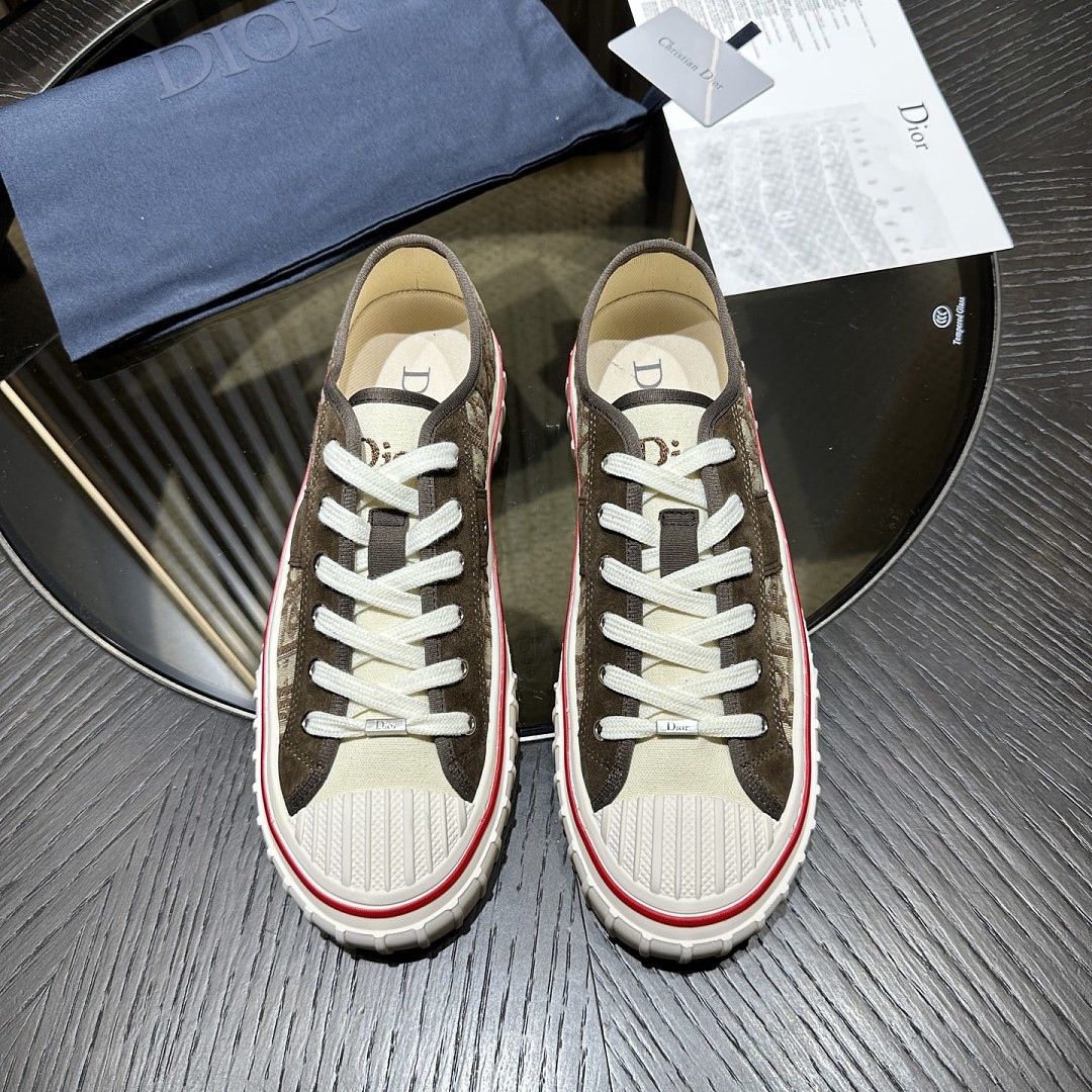 D10r Hooper Low-Top Sneaker DR-H009