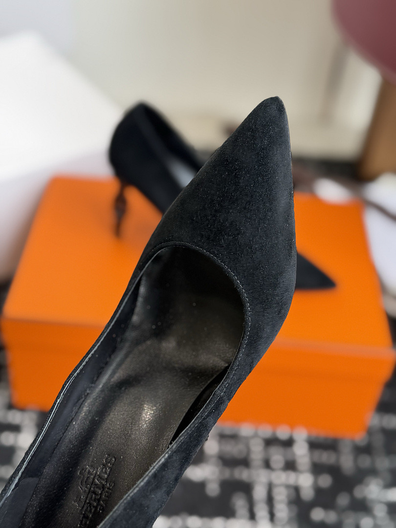 H**me5 HIGH HEELS
