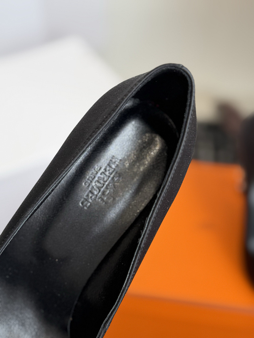 H**me5 HIGH HEELS