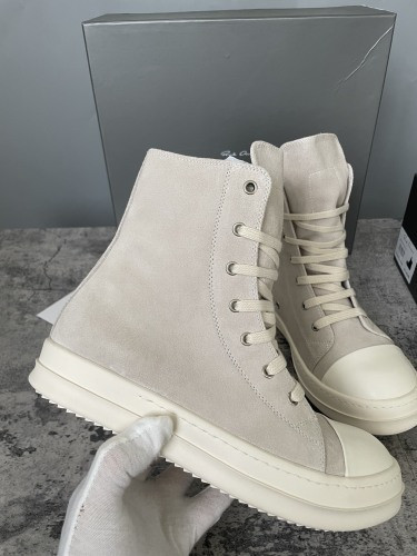 RO Sneakers