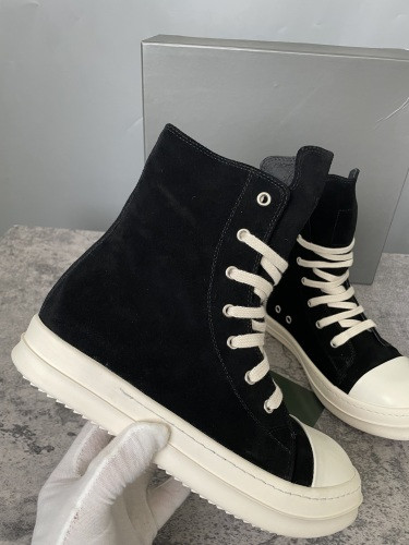 RO Sneakers