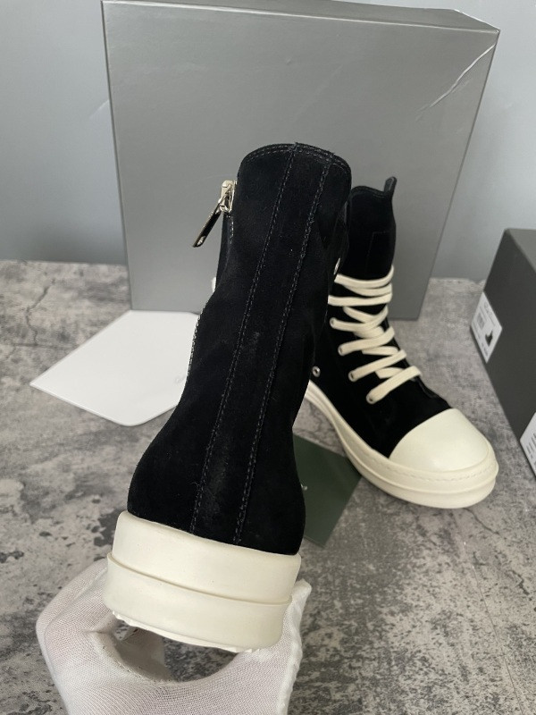 RO Sneakers