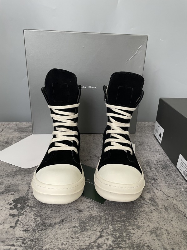RO Sneakers