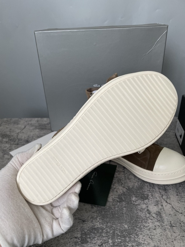 RO Sneakers