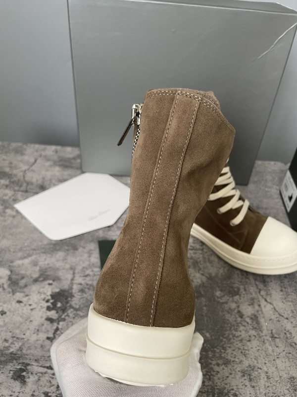 RO Sneakers