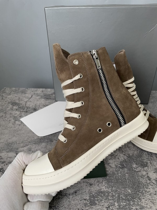 RO Sneakers