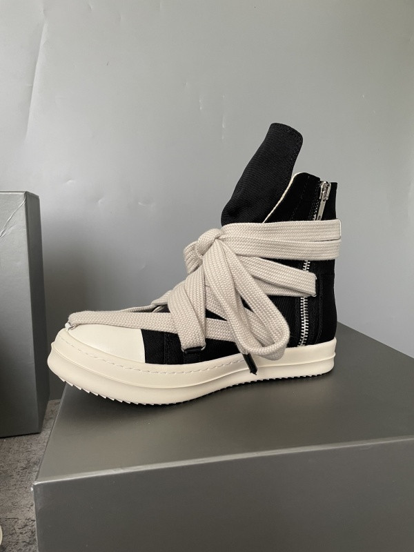 RO Sneakers