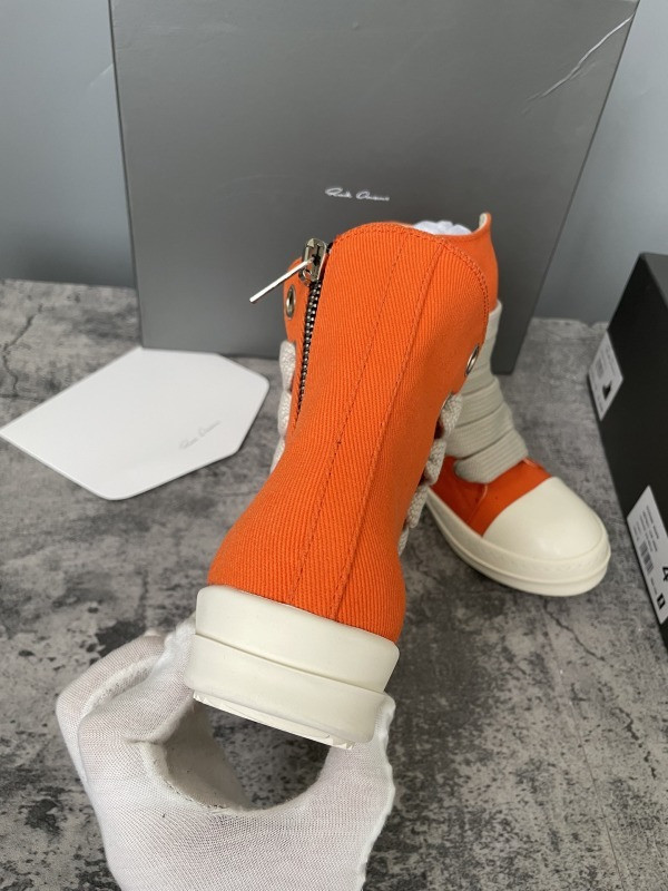 RO Sneakers