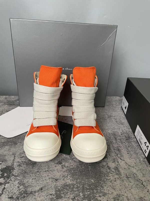 RO Sneakers
