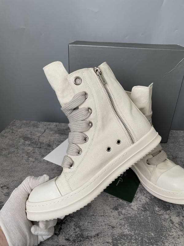 RO Sneakers