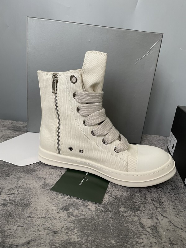 RO Sneakers