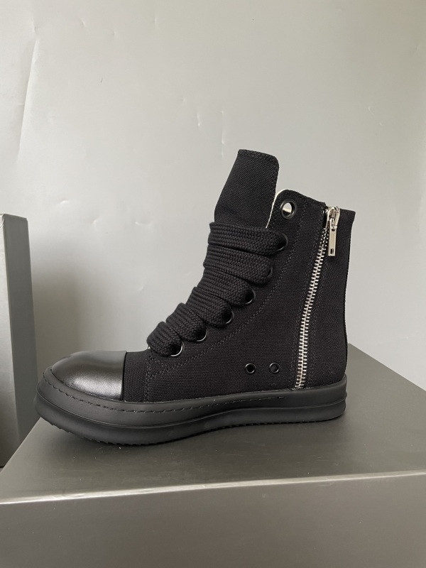 RO Sneakers