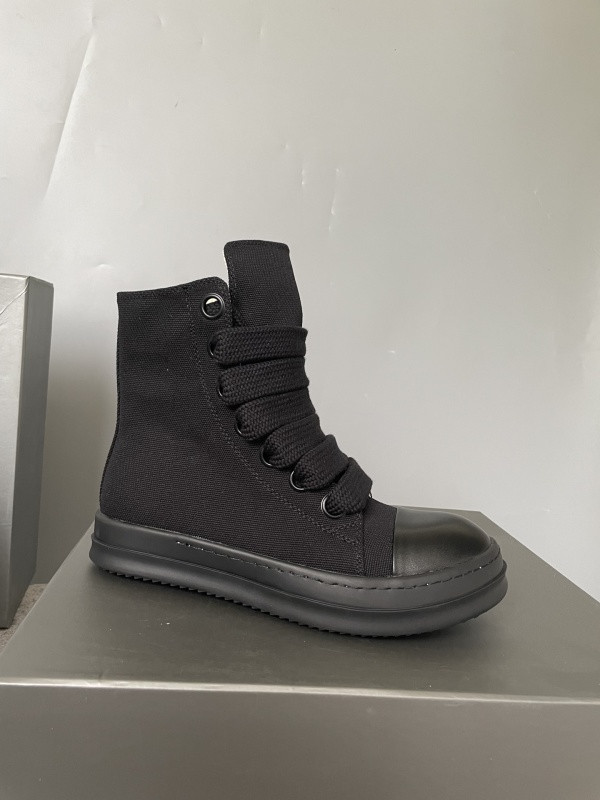 RO Sneakers
