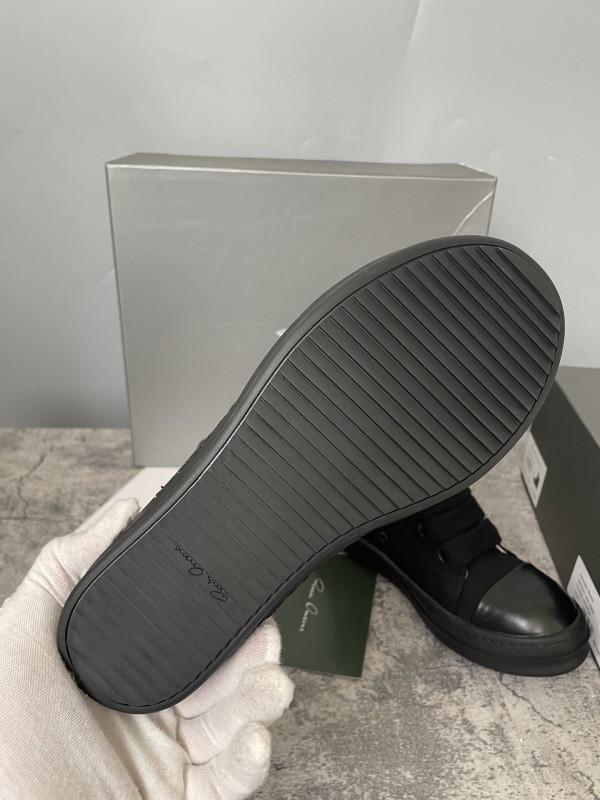 RO Sneakers