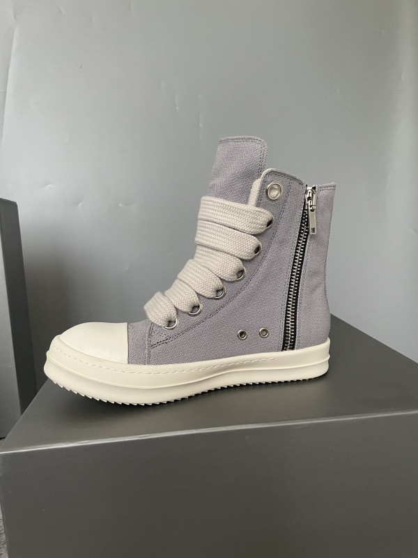 RO Sneakers