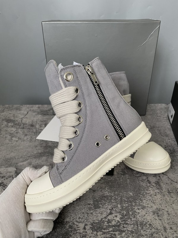 RO Sneakers