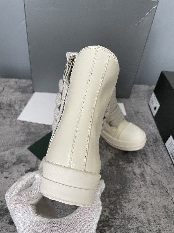 RO Sneakers