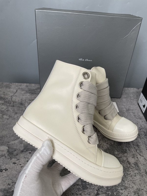 RO Sneakers