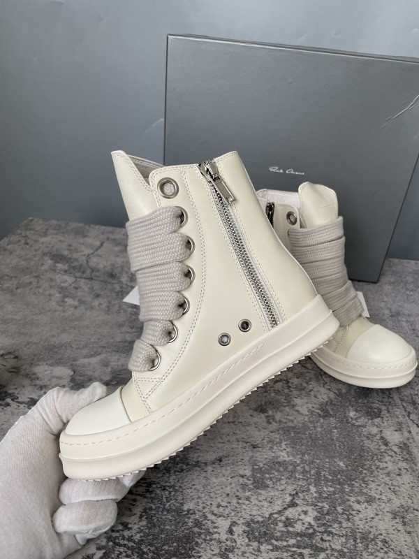 RO Sneakers