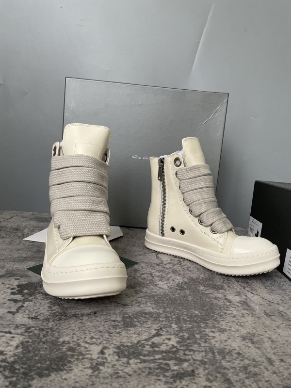 RO Sneakers