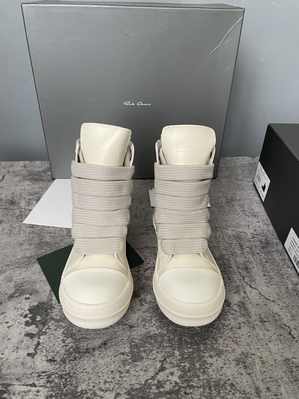 RO Sneakers