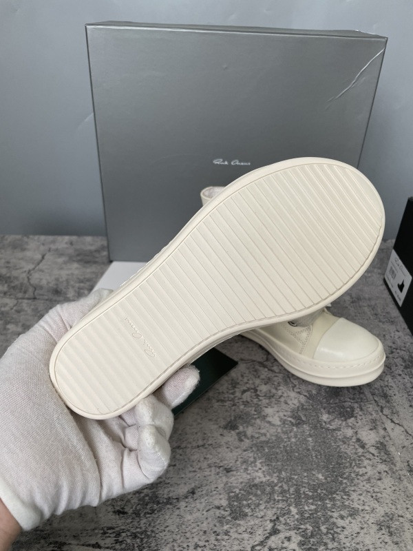 RO Sneakers