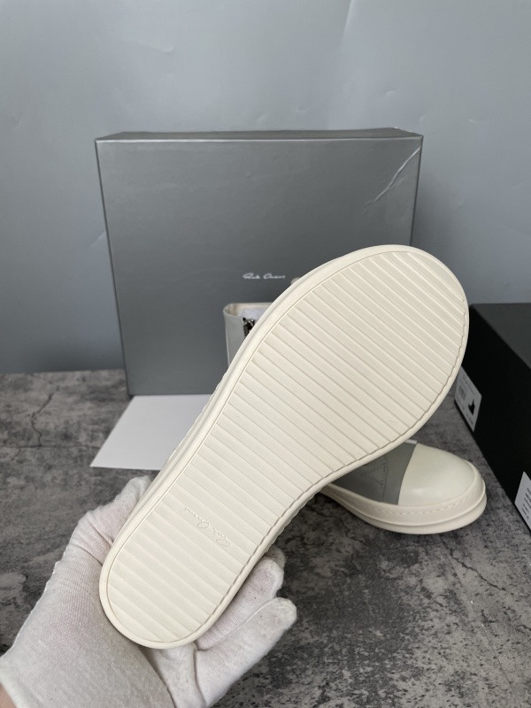 RO Sneakers