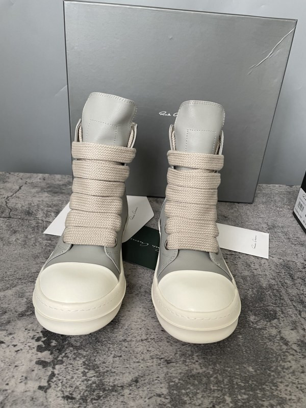 RO Sneakers