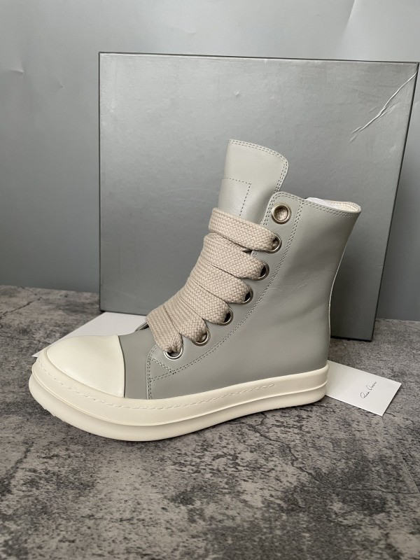 RO Sneakers