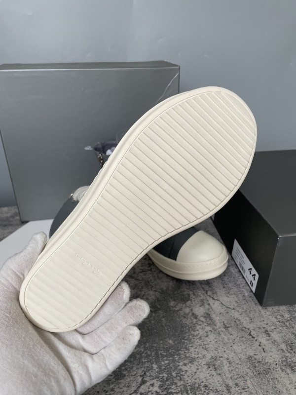 RO Sneakers