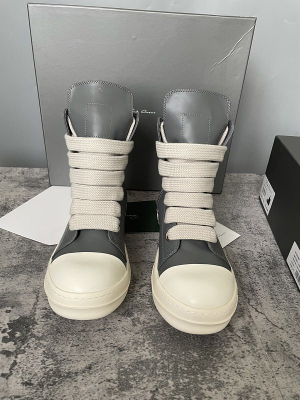 RO Sneakers