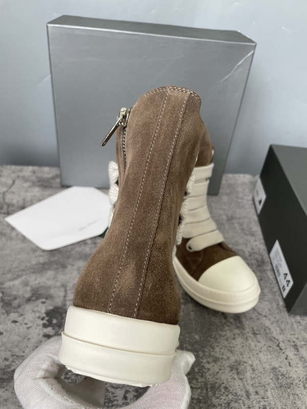RO Sneakers