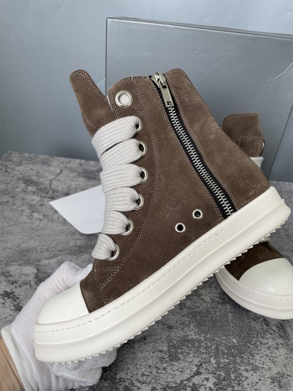 RO Sneakers