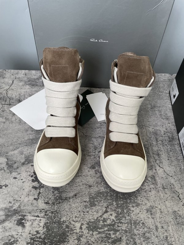 RO Sneakers