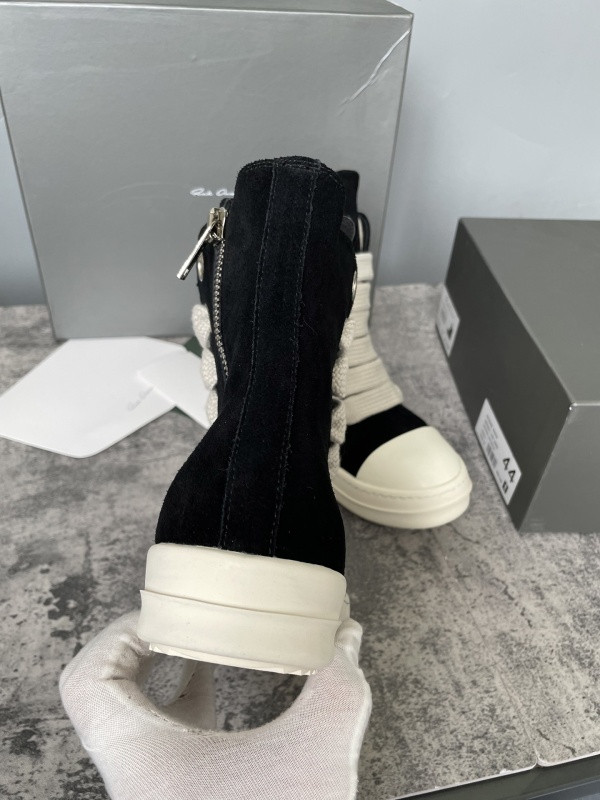 RO Sneakers